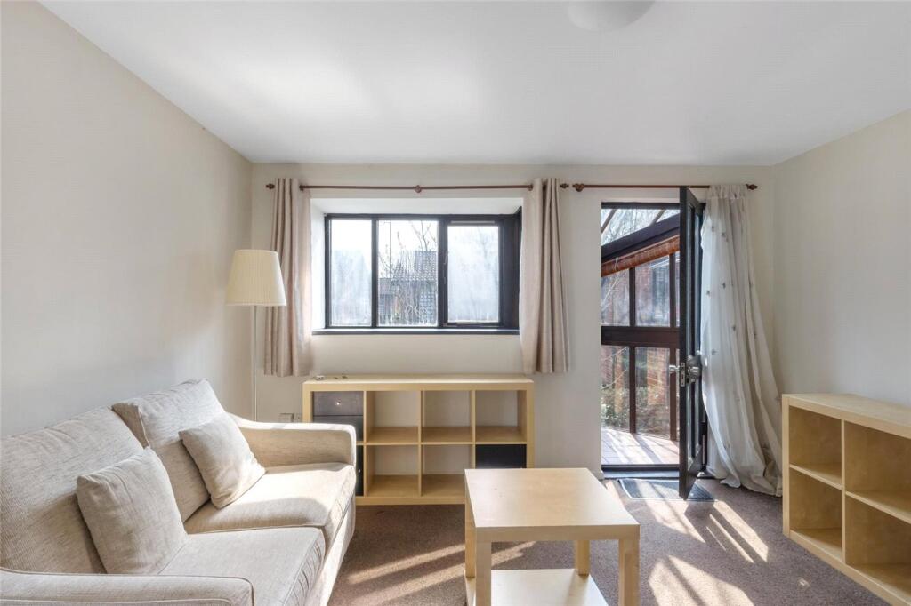 1 bed Apartment for rent in London. From Winkworth - Forest Hill & New Cross