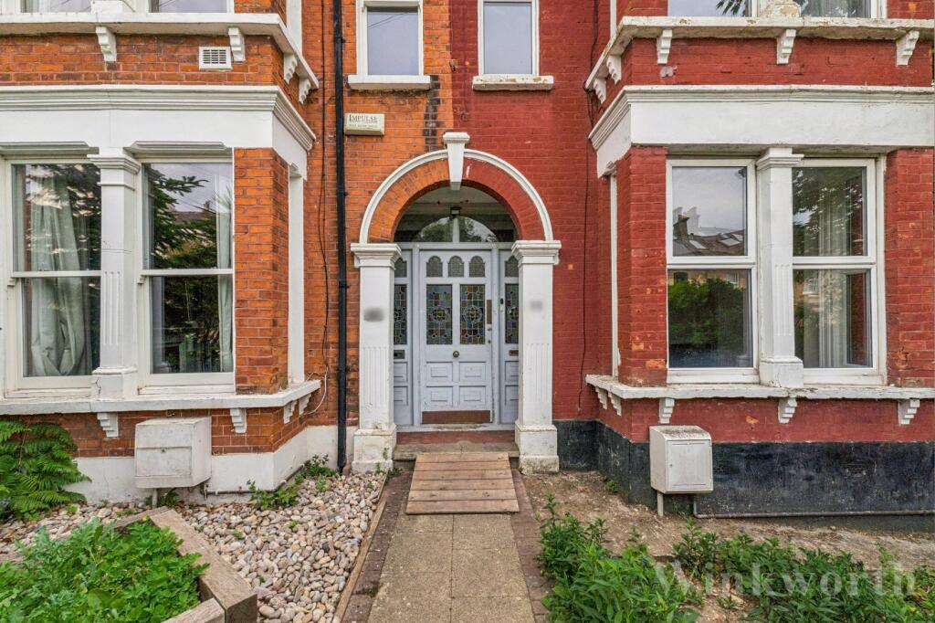 4 bed End of Terrace for rent in London. From Winkworth - Forest Hill & New Cross