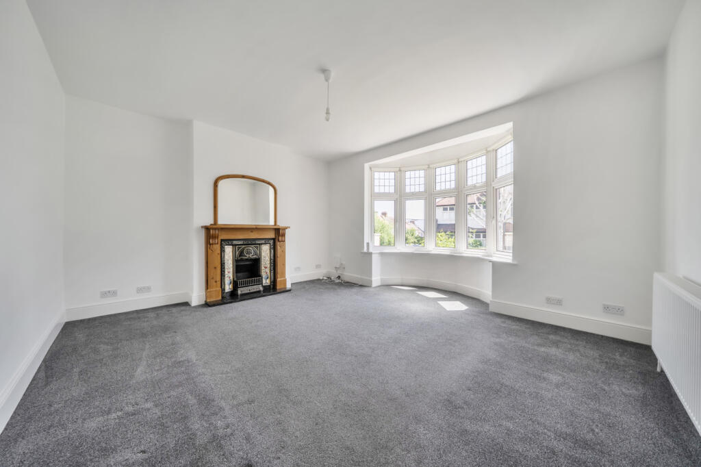 4 bed Detached for rent in Catford. From Winkworth - Forest Hill & New Cross 4 bed Detached for rent in Catford. From Winkworth - Forest Hill & New Cross