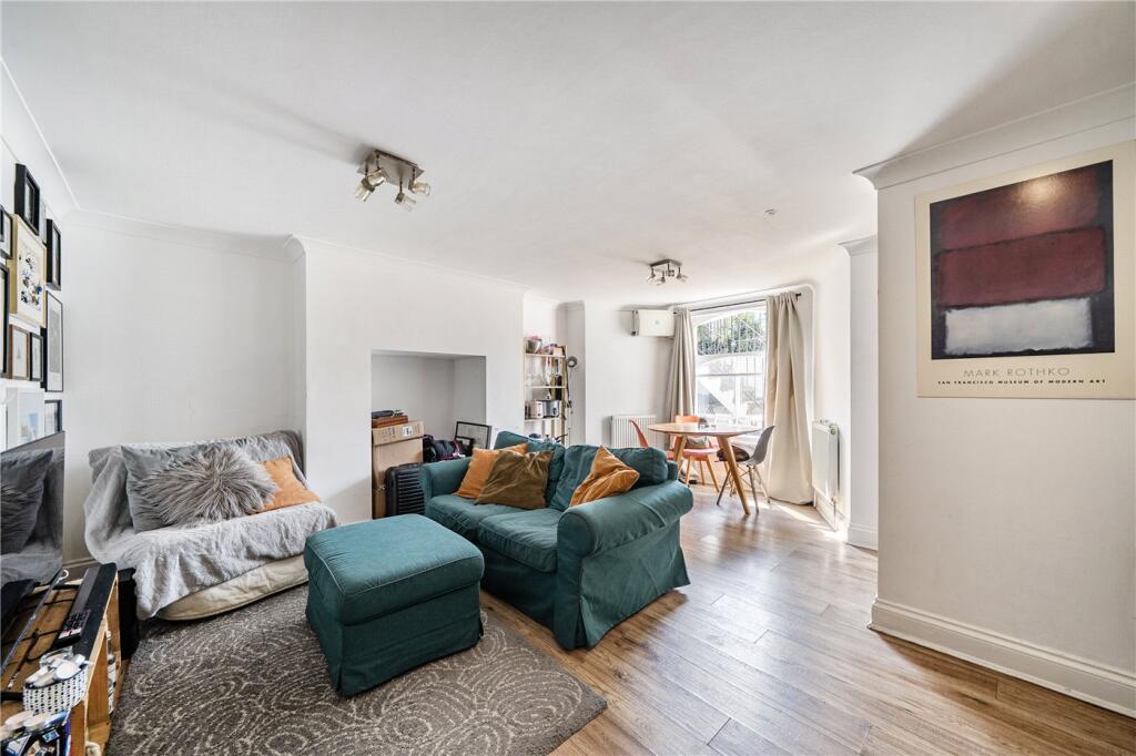1 bed Apartment for rent in Catford. From Winkworth - Forest Hill & New Cross