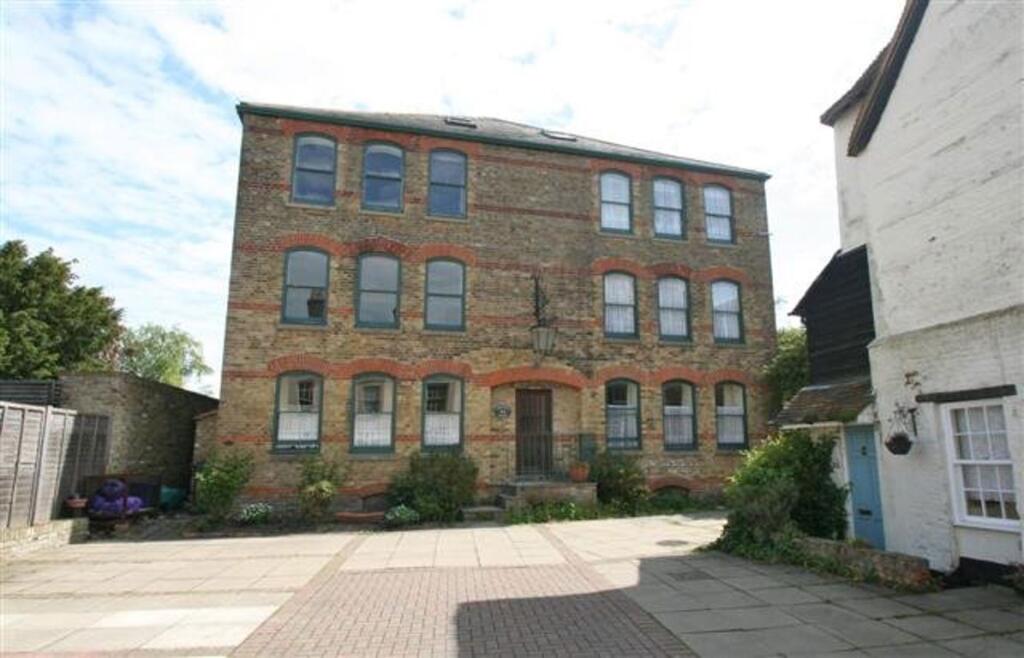 1 bed 1st Floor Flat for rent in Sandwich. From Colebrook Sturrock - Sandwich 1 bed 1st Floor Flat for rent in Sandwich. From Colebrook Sturrock - Sandwich