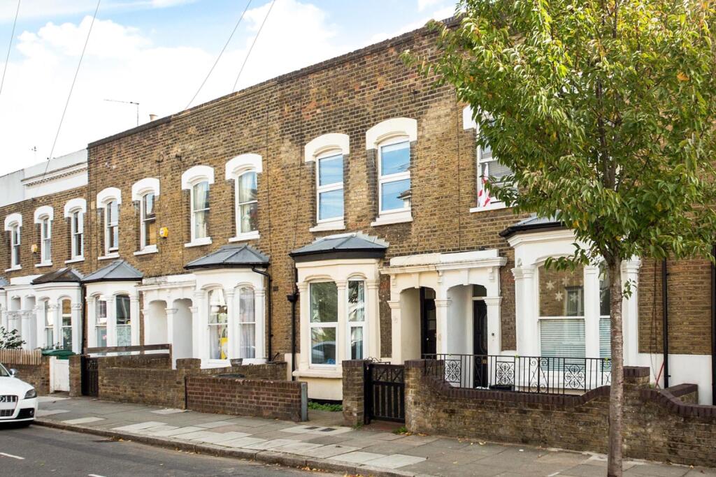 4 bed Mid Terraced House for rent in Stoke Newington. From Cluttons - Islington - Lettings