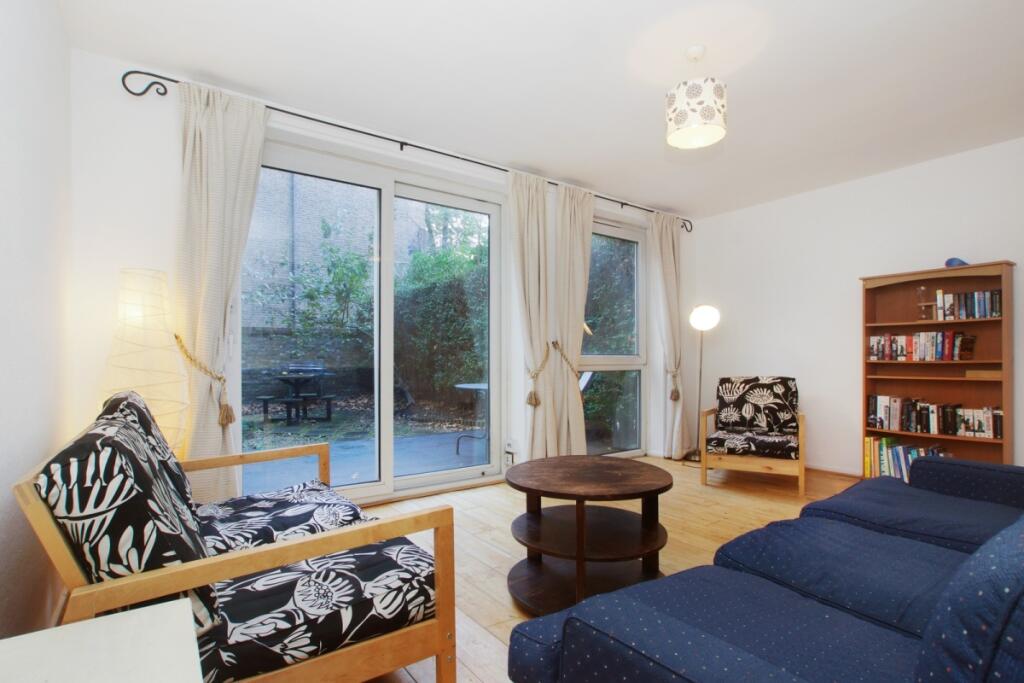 3 bed 1st Floor Flat for rent in Islington. From Cluttons - Islington - Lettings