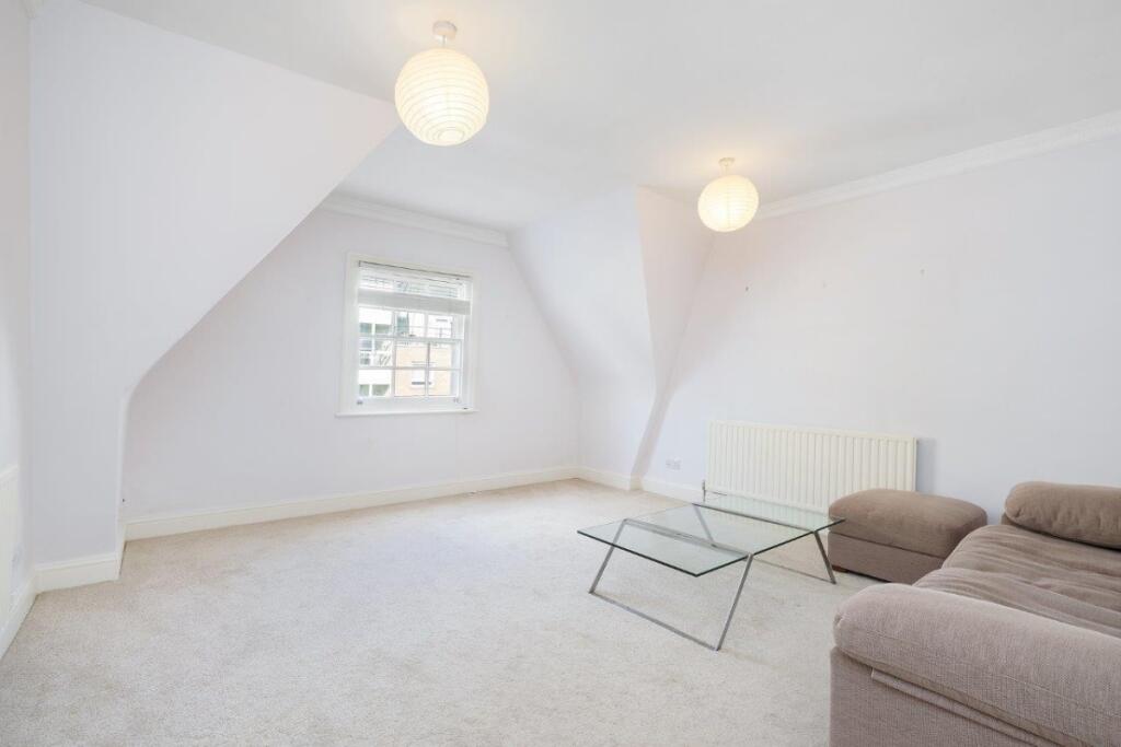 1 bed 1st Floor Flat for rent in Islington. From Cluttons - Islington - Lettings