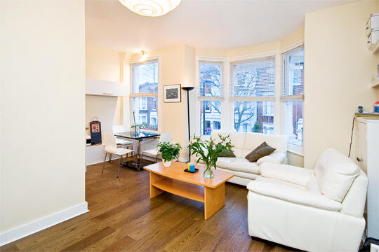 2 bed 1st Floor Flat for rent in Islington. From Cluttons - Islington - Lettings
