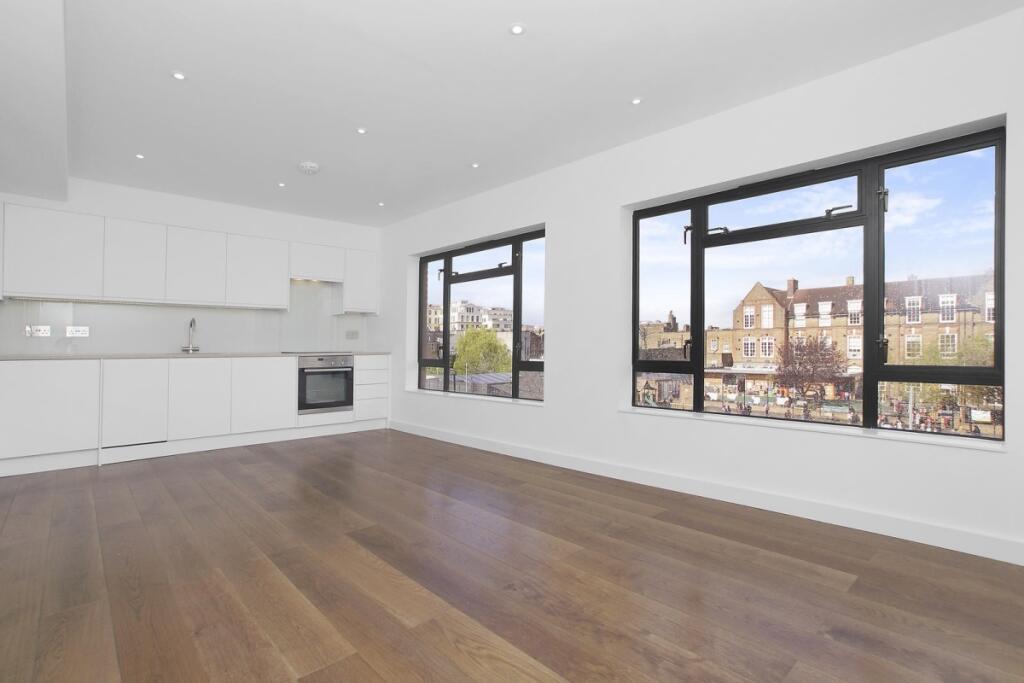 1 bed 1st Floor Flat for rent in London. From Cluttons - Islington - Lettings