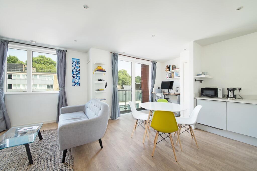 1 bed 1st Floor Flat for rent in Islington. From Cluttons - Islington - Lettings