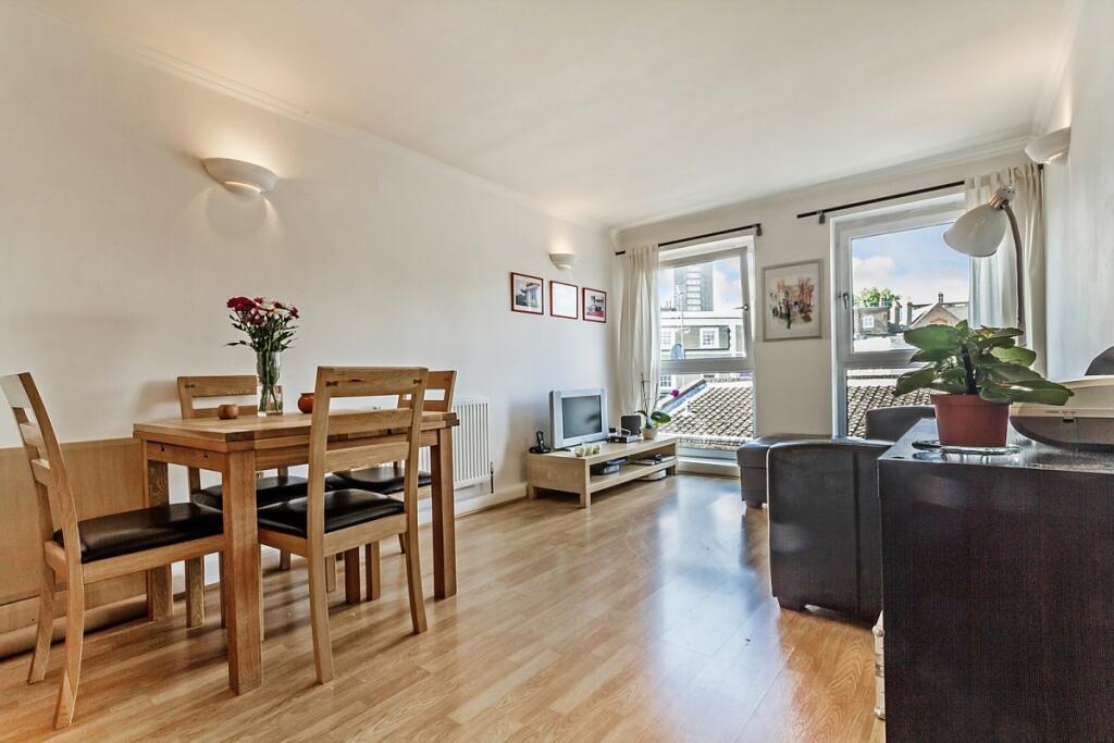 1 bed 1st Floor Flat for rent in London. From Cluttons - Islington - Lettings