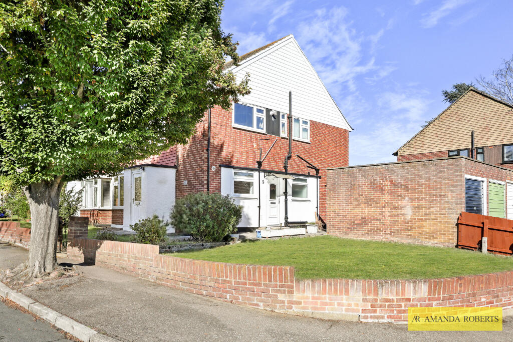 2 bed 1st Floor Flat for rent in Woodford. From Amanda Roberts - North Chingford