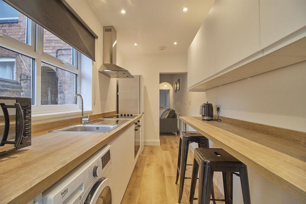 4 bed Mid Terraced House for rent in Stoughton. From Scrivins & Co Estate Agents & Letting Agents - Hinckley