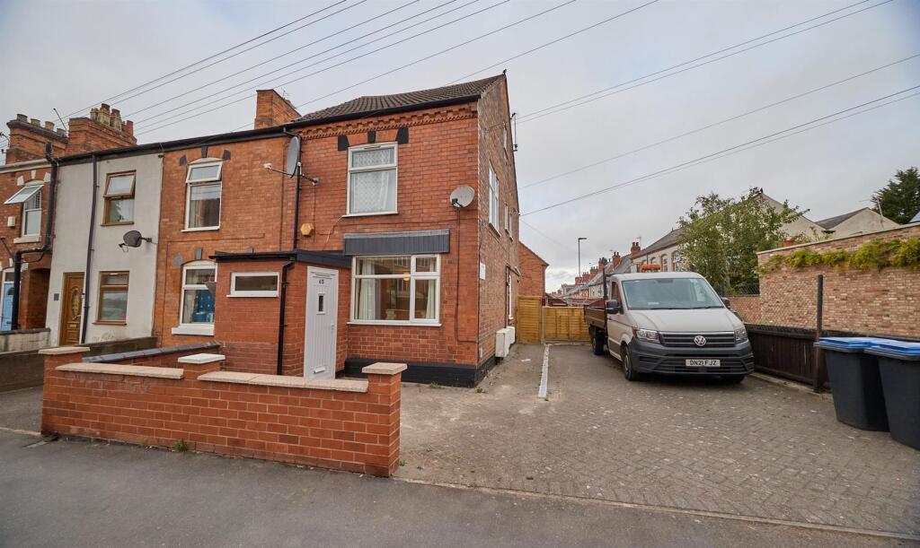 1 bed Apartment for rent in Hinckley. From Scrivins & Co Estate Agents & Letting Agents - Hinckley