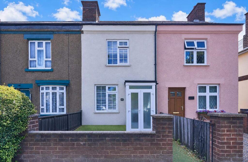 2 bed Mid Terraced House for rent in Hinckley. From Scrivins & Co Estate Agents & Letting Agents - Hinckley