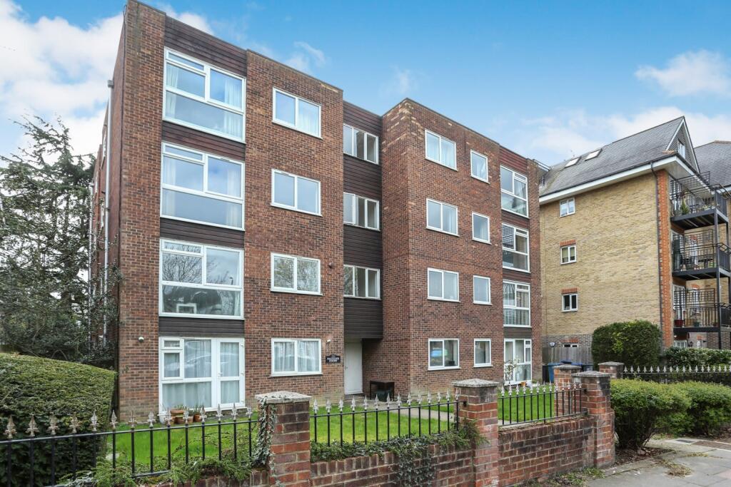 1 bed 1st Floor Flat for rent in Beckenham. From Langford Russell - Beckenham