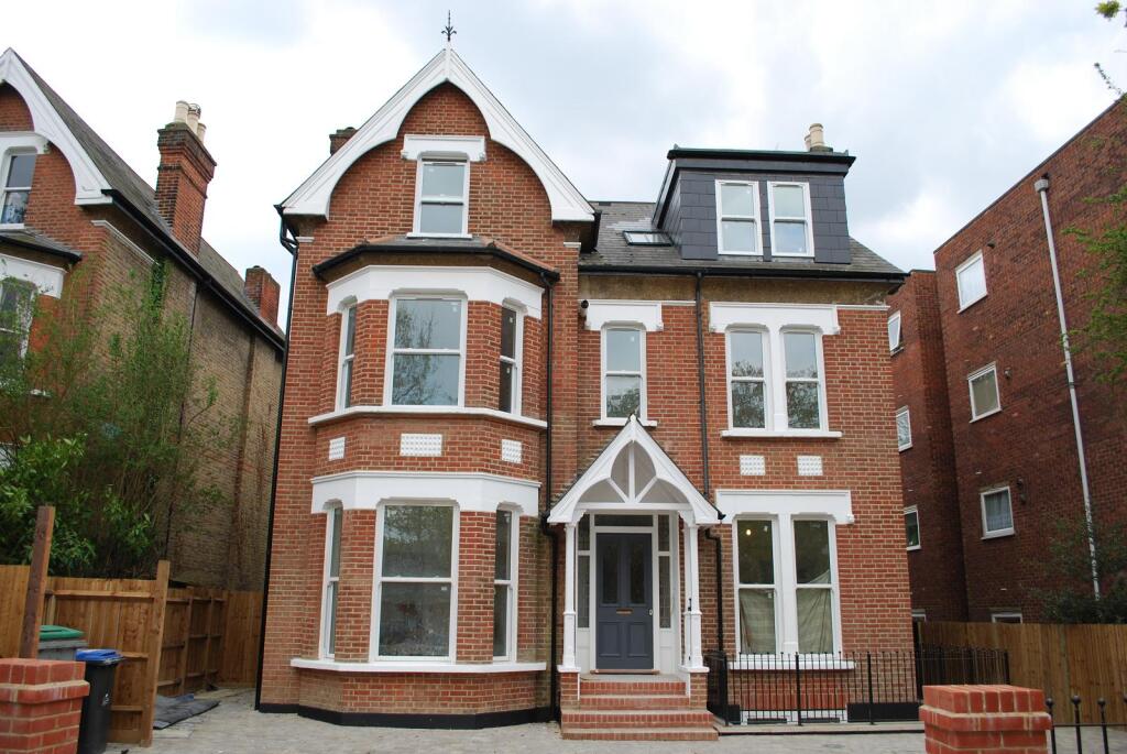 1 bed 1st Floor Flat for rent in Beckenham. From Langford Russell - Beckenham