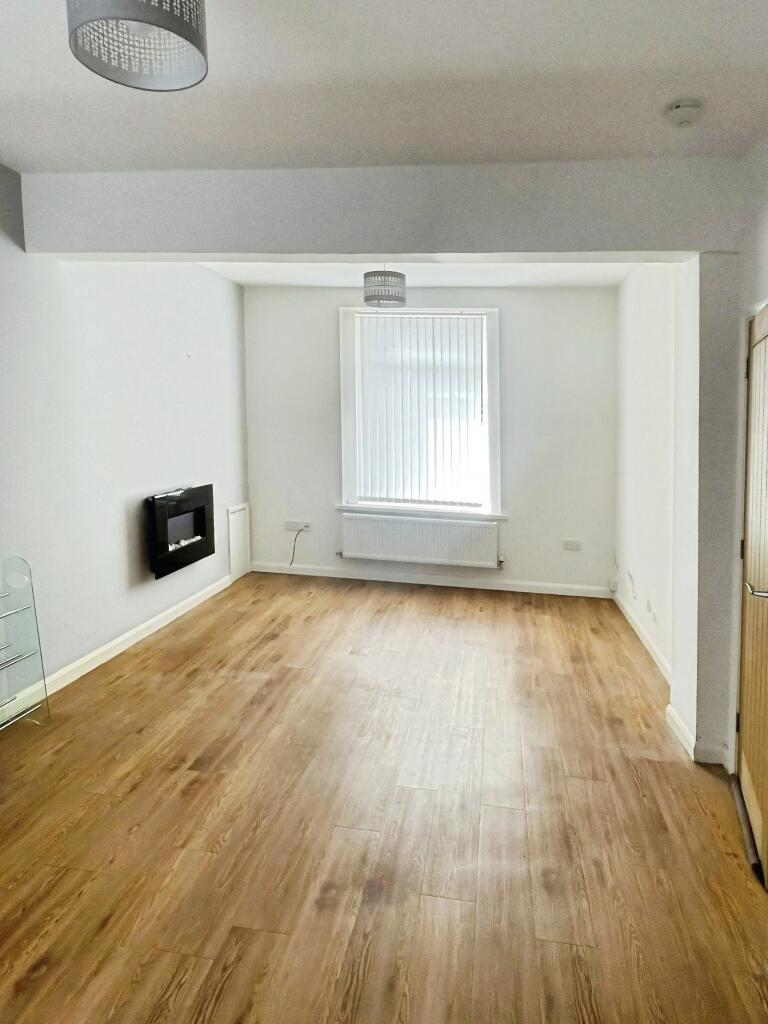 3 bed Mid Terraced House for rent in Tonypandy. From Belvoir - Cardiff