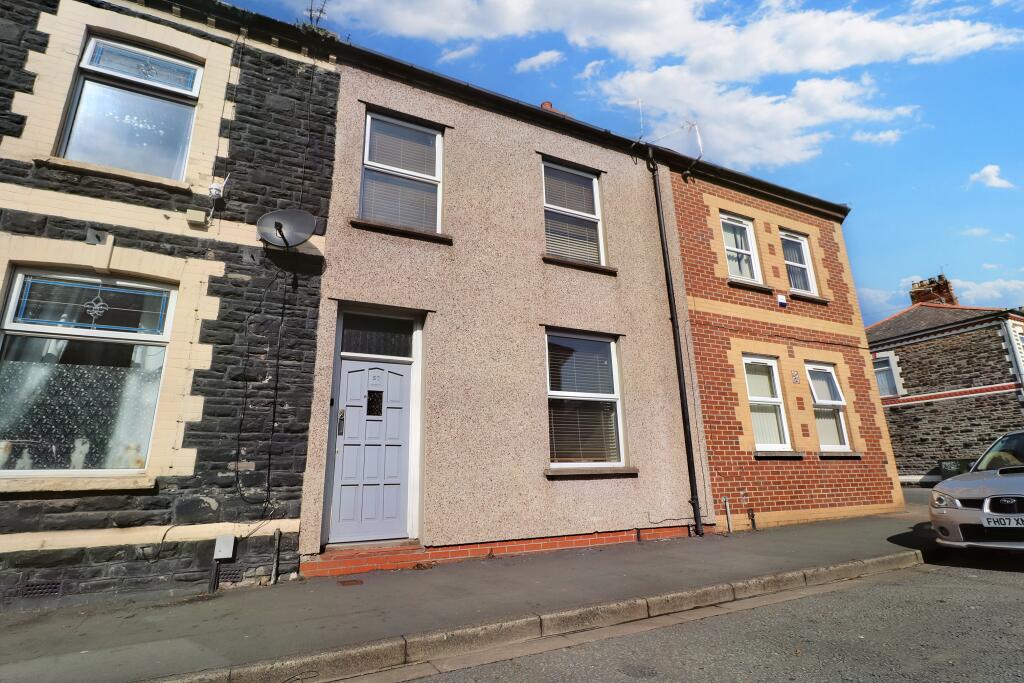 3 bed Mid Terraced House for rent in Cardiff. From Belvoir - Cardiff