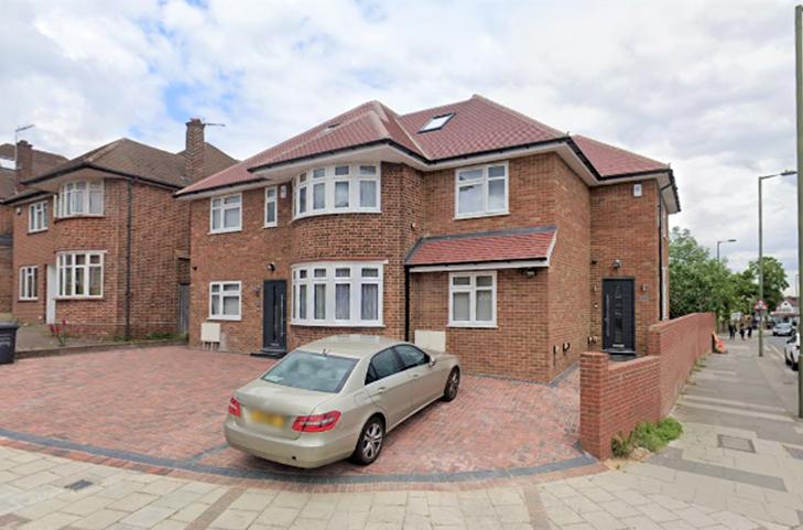 5 bed Detached House for rent in London. From S H Properties Hendon
