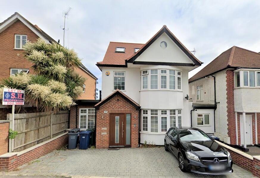 4 bed Flat for rent in Hendon. From S H Properties Hendon