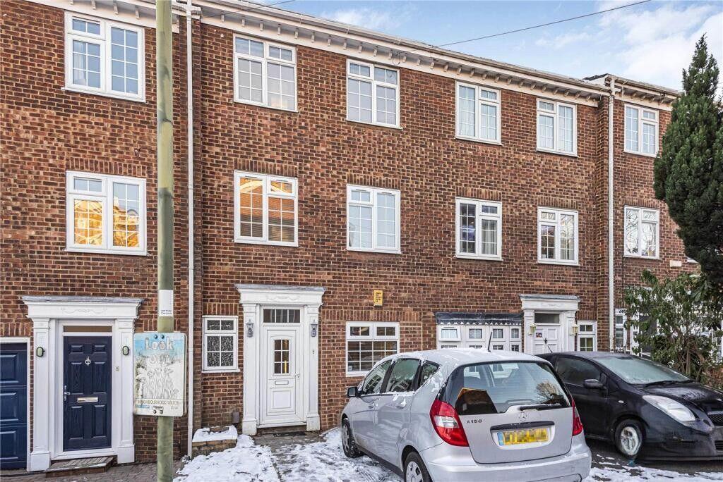 4 bed Detached for rent in Finchley. From S H Properties Hendon
