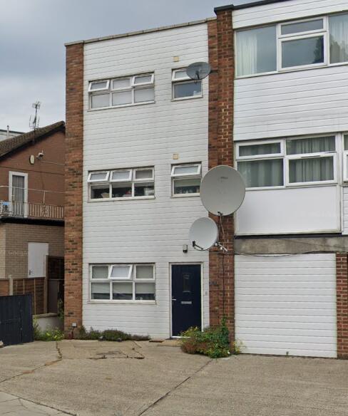 5 bed Semi Detached for rent in Hendon. From S H Properties Hendon 5 bed Semi Detached for rent in Hendon. From S H Properties Hendon