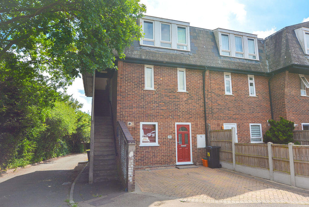 1 bed 1st Floor Flat for rent in Basildon. From Belle Vue Property Services - Southend-on-sea