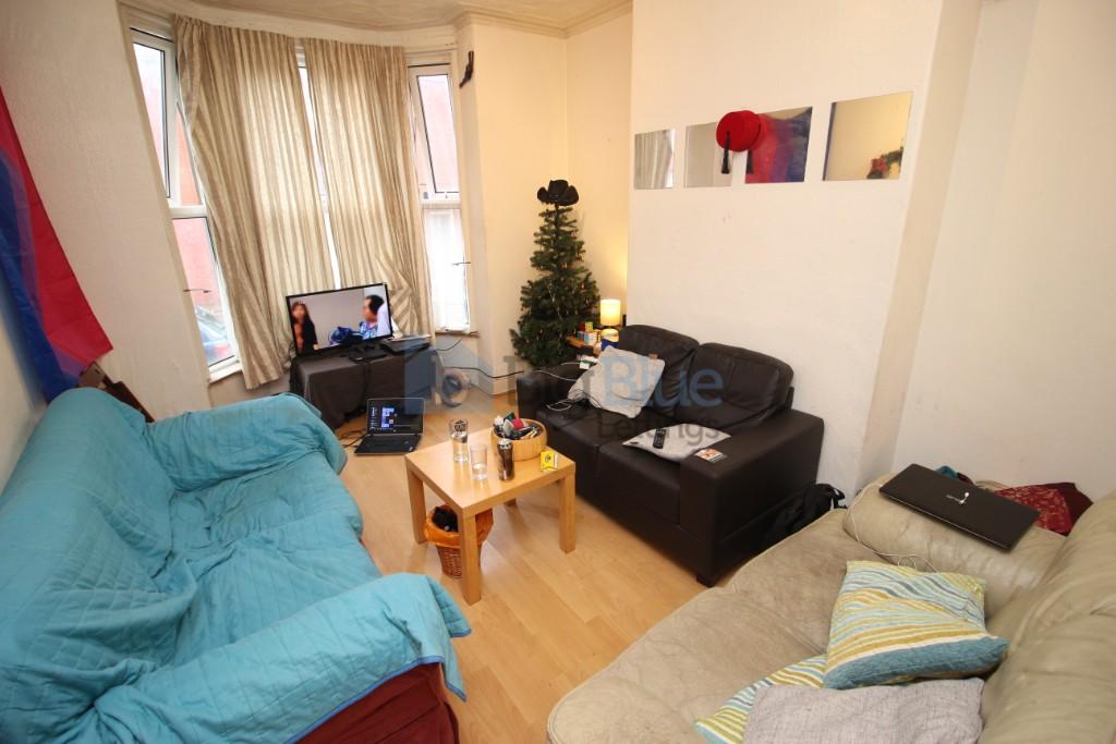 6 bed Mid Terraced House for rent in Leeds. From Big Blue Lettings - Leeds