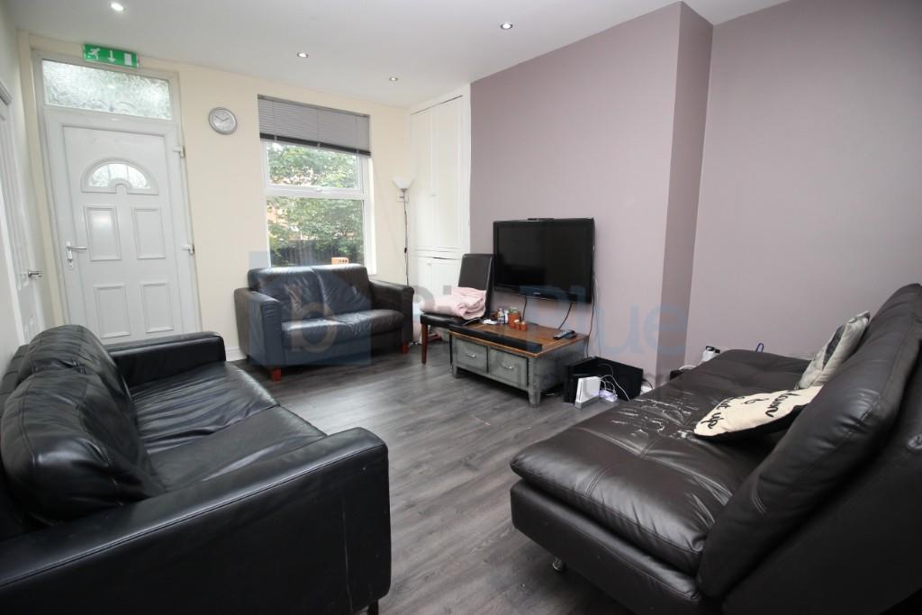 7 bed Mid Terraced House for rent in Leeds. From Big Blue Lettings - Leeds