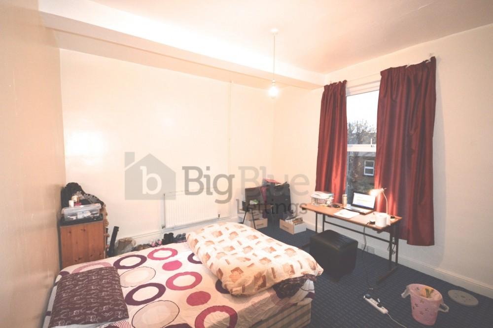 6 bed Mid Terraced House for rent in Leeds. From Big Blue Lettings - Leeds