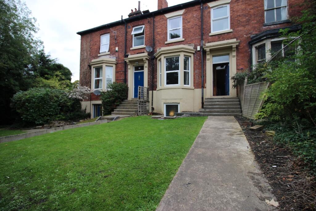 8 bed Mid Terraced House for rent in Leeds. From Big Blue Lettings - Leeds 8 bed Mid Terraced House for rent in Leeds. From Big Blue Lettings - Leeds