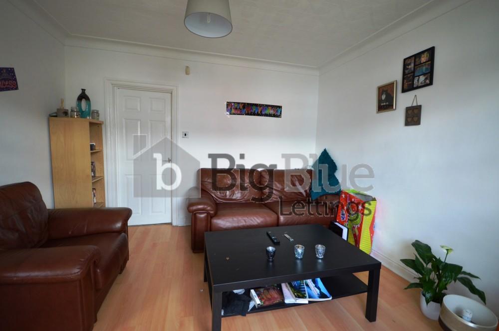 2 bed Mid Terraced House for rent in Leeds. From Big Blue Lettings - Leeds 2 bed Mid Terraced House for rent in Leeds. From Big Blue Lettings - Leeds