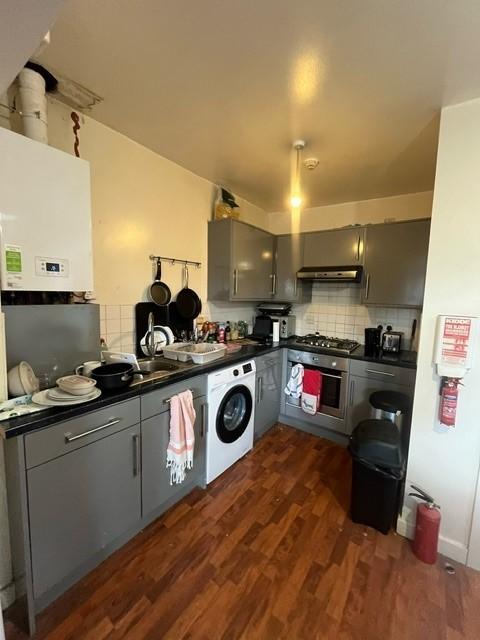 2 bed Mid Terraced House for rent in Leeds. From Big Blue Lettings - Leeds