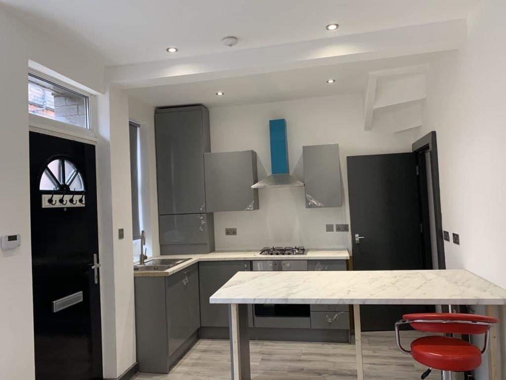 3 bed Mid Terraced House for rent in Leeds. From Big Blue Lettings - Leeds