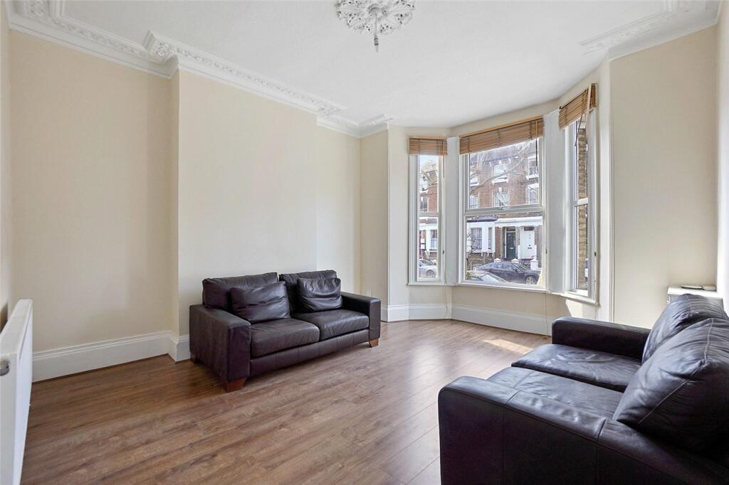 1 bed Apartment for rent in Hammersmith. From Winkworth - Shepherds Bush
