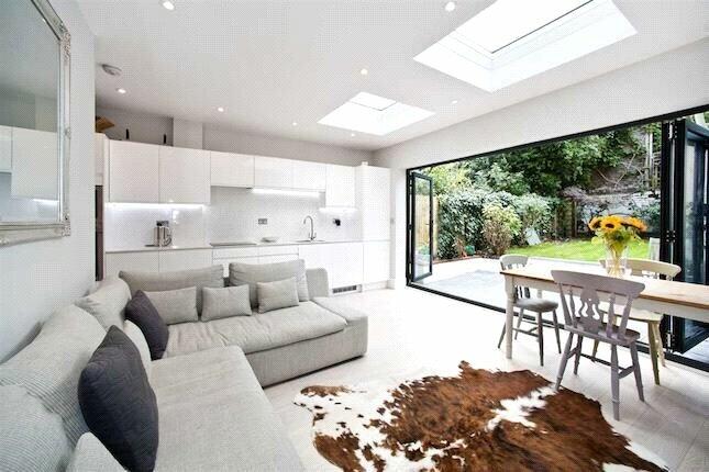 2 bed Apartment for rent in London. From Winkworth - Shepherds Bush 2 bed Apartment for rent in London. From Winkworth - Shepherds Bush