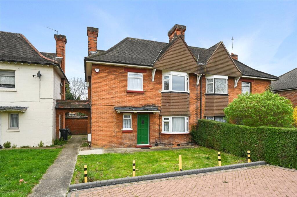 4 bed Detached for rent in London. From Winkworth - Shepherds Bush