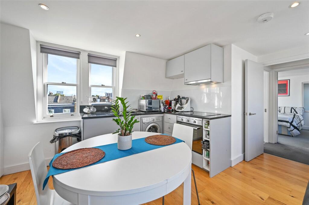 1 bed Apartment for rent in Hammersmith. From Winkworth - Shepherds Bush