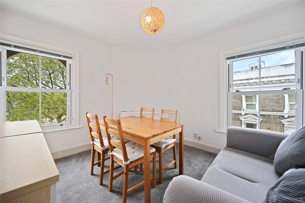 3 bed Apartment for rent in London. From Winkworth - Shepherds Bush