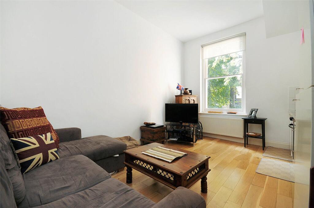 2 bed Apartment for rent in Hammersmith. From Winkworth - Shepherds Bush