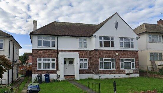 2 bed Annexe for rent in Greenford. From Ellis & Co - Wembley