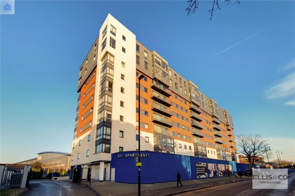 2 bed Apartment for rent in Southall. From Ellis & Co - Wembley 2 bed Apartment for rent in Southall. From Ellis & Co - Wembley