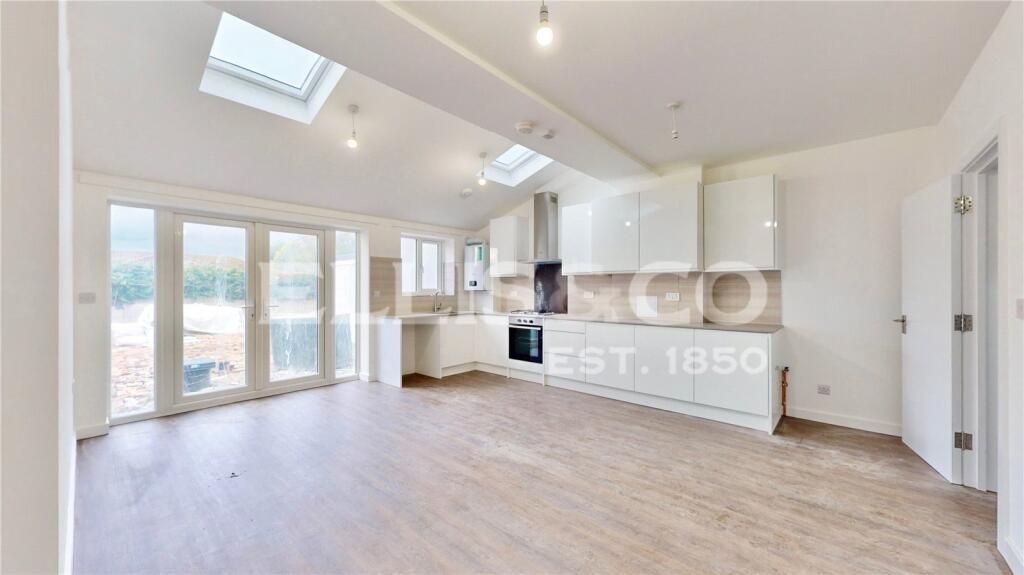 4 bed Mid Terraced House for rent in Southall. From Ellis & Co - Wembley