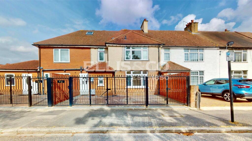 5 bed Mid Terraced House for rent in Brentford. From Ellis & Co - Wembley