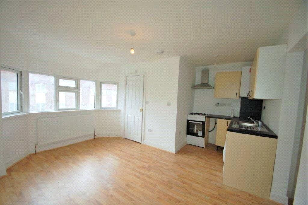 2 bed Apartment for rent in Greenford. From Ellis & Co - Wembley