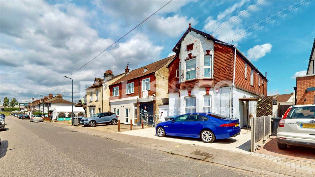 3 bed Annexe for rent in Wembley. From Ellis & Co - Wembley