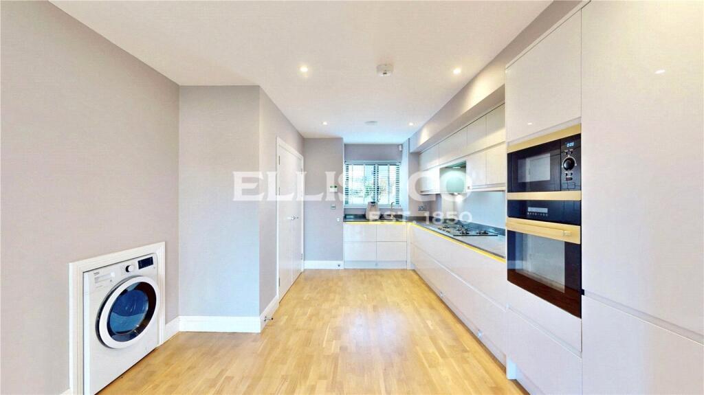 4 bed Mid Terraced House for rent in Greenford. From Ellis & Co - Wembley