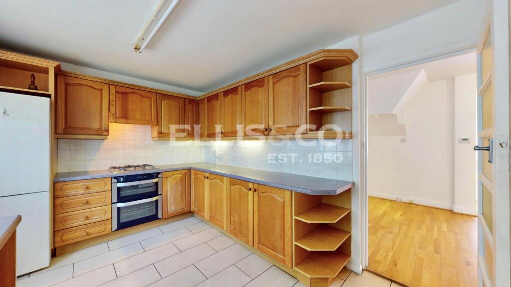 5 bed End of Terrace for rent in Harrow. From Ellis & Co - Wembley