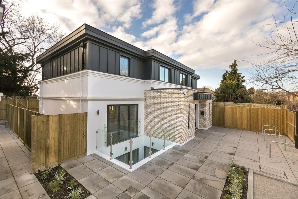 4 bed Semi Detached for rent in Greenford. From Ellis & Co - Wembley