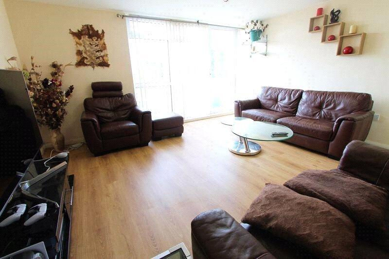 3 bed Apartment for rent in Northolt. From Ellis & Co - Wembley
