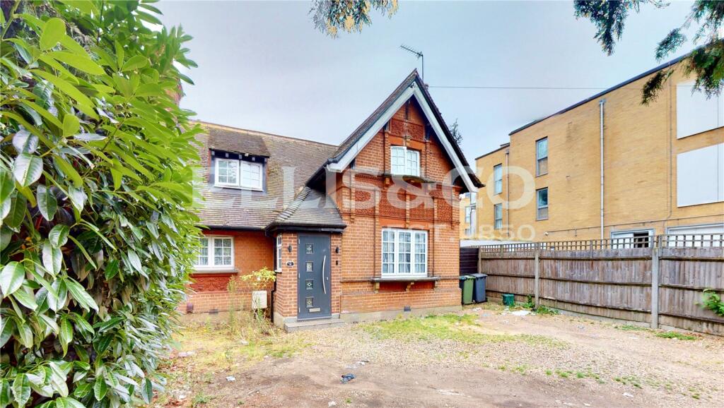 3 bed Semi Detached for rent in Wembley. From Ellis & Co - Wembley 3 bed Semi Detached for rent in Wembley. From Ellis & Co - Wembley