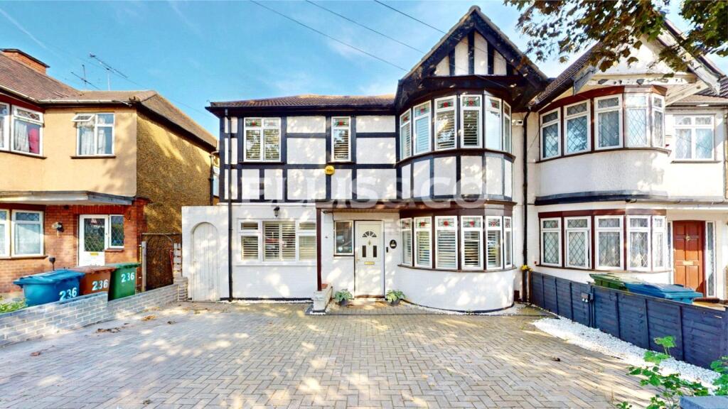 5 bed Semi Detached for rent in Harrow. From Ellis & Co - Wembley 5 bed Semi Detached for rent in Harrow. From Ellis & Co - Wembley